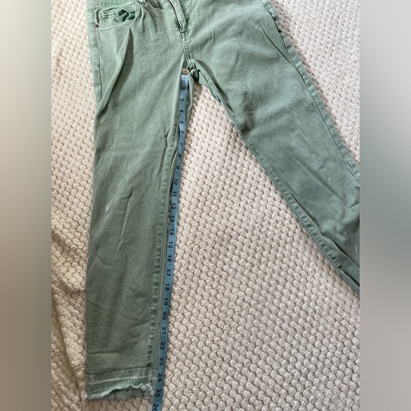 Wild Blue Sadie Robertson Collection Strait Cropped Jeans Size 9 - Picture 10 of 13
